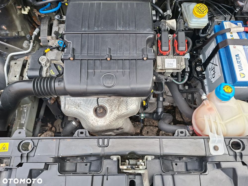 Fiat Punto Evo 1.4 8V Racing - 22