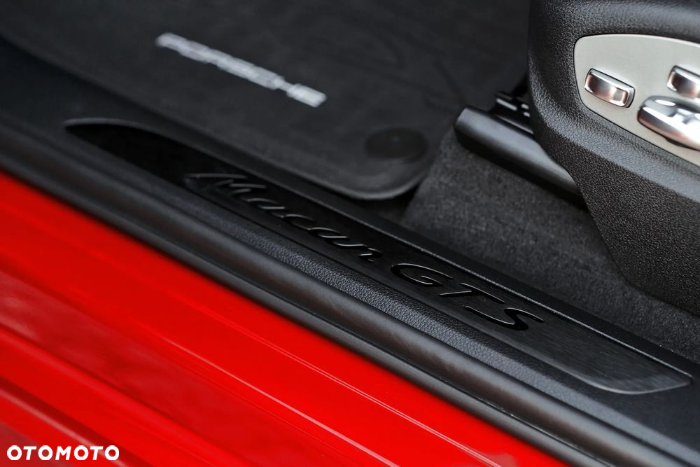 Porsche Macan GTS - 15