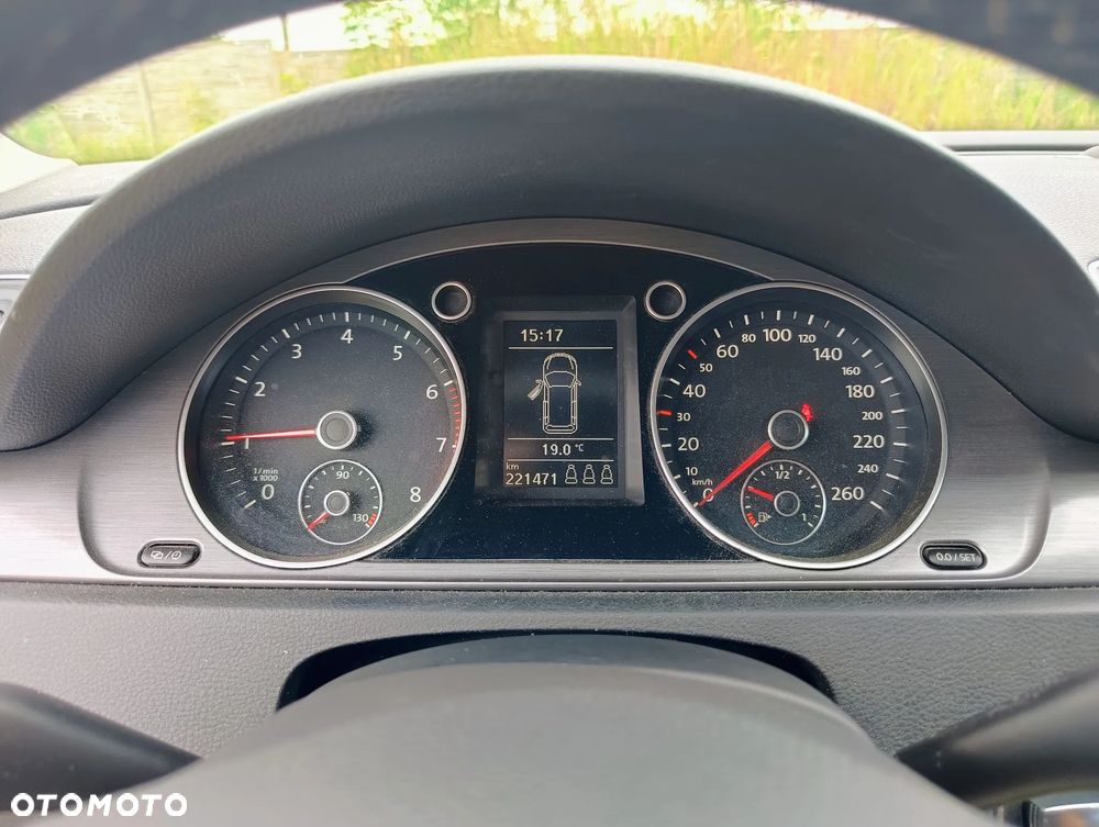 Volkswagen Passat 1.4 TSI Exclusive - 20