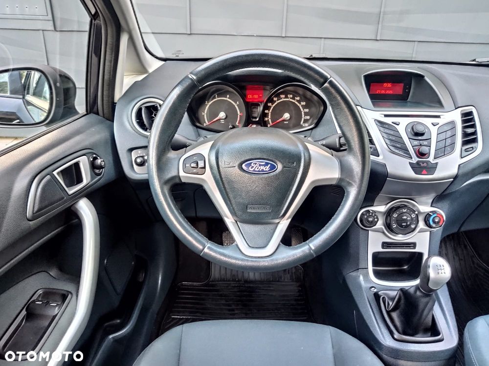 Ford Fiesta 1.4 Trend EU5 - 13