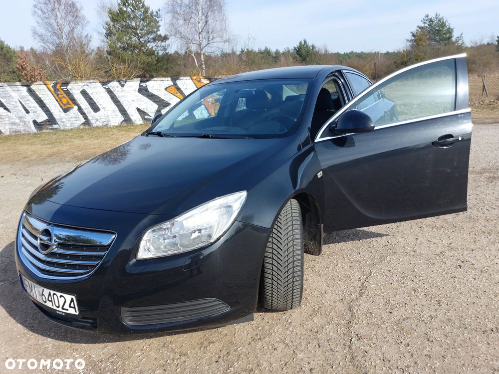 Opel Insignia 1.8 - 10