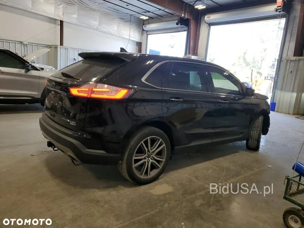 Ford Edge - 2