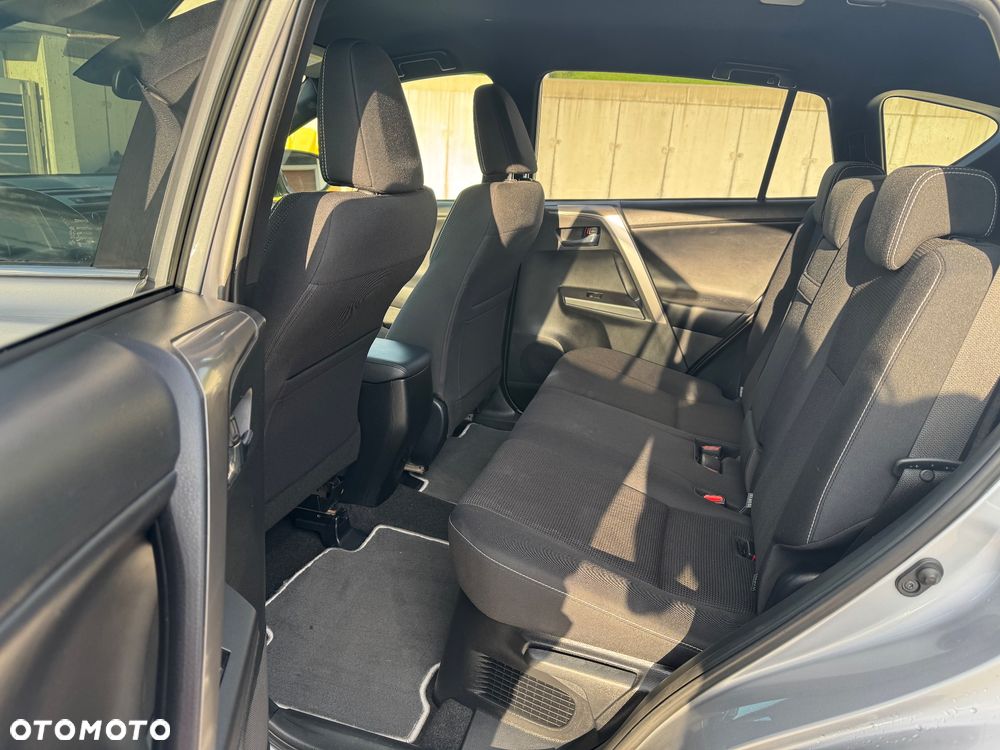 Toyota RAV4 Hybrid Premium 4x2 - 14