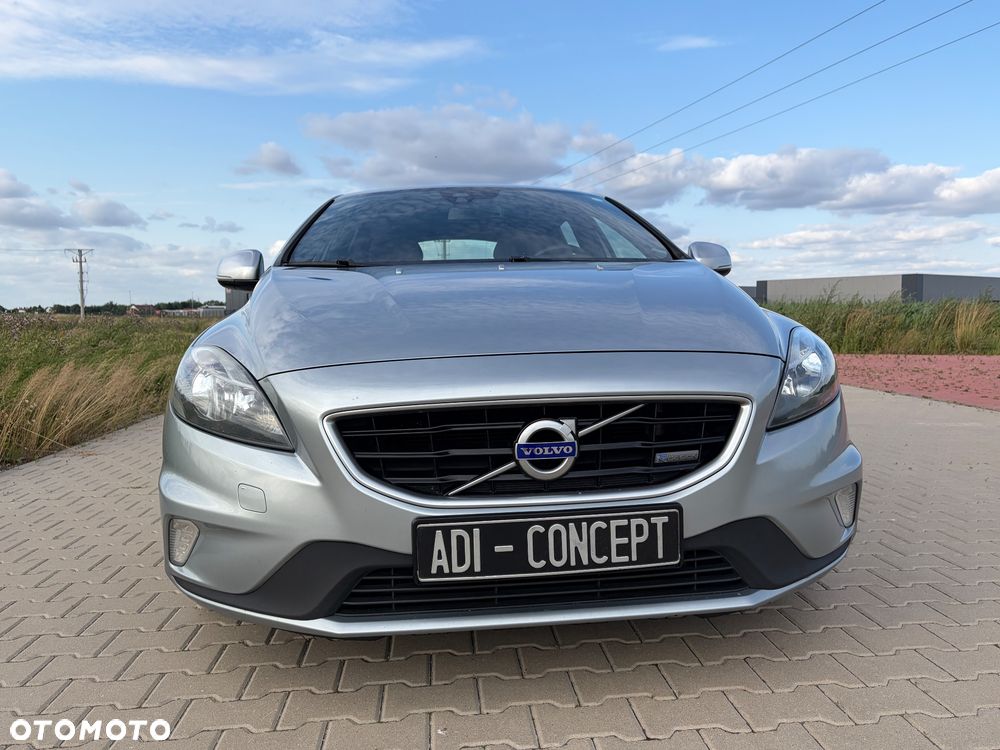 Volvo V40 D3 R Design - 13