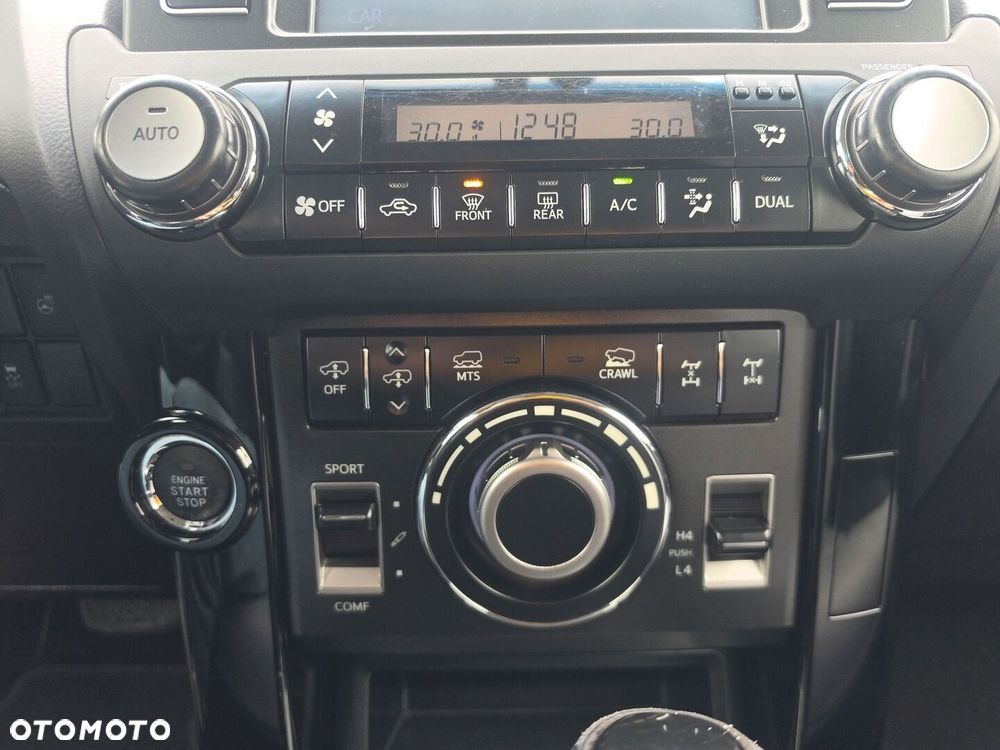 Toyota Land Cruiser - 17