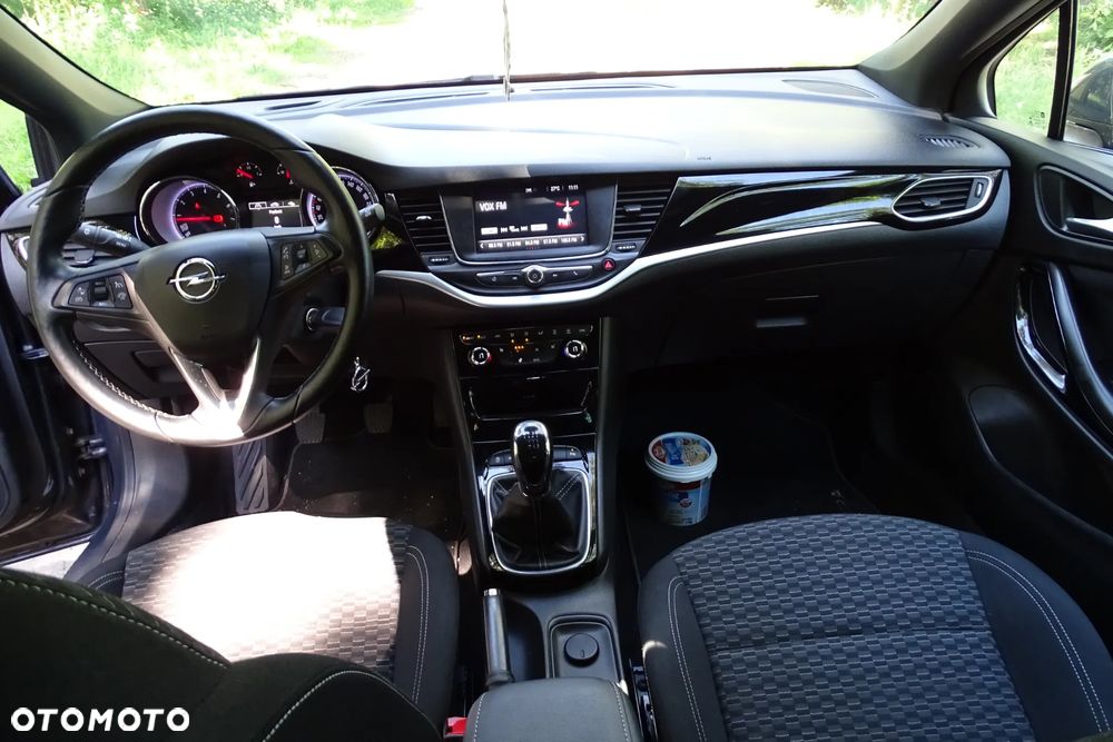 Opel Astra 1.4 Turbo Start/Stop Dynamic - 17