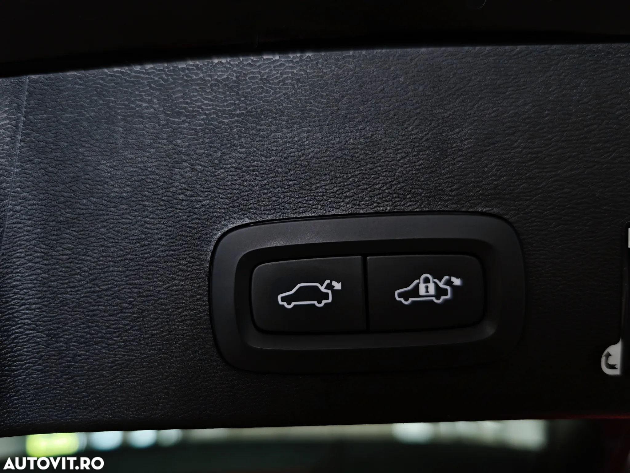 Volvo XC 40 T4 Recharge DKG Inscription Expression - 36