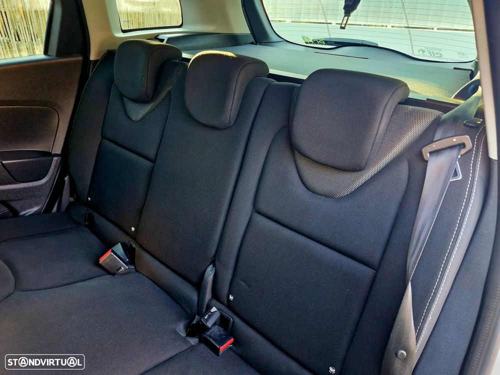 Renault Clio 1.5 dCi Dynamique S — fotografia 14