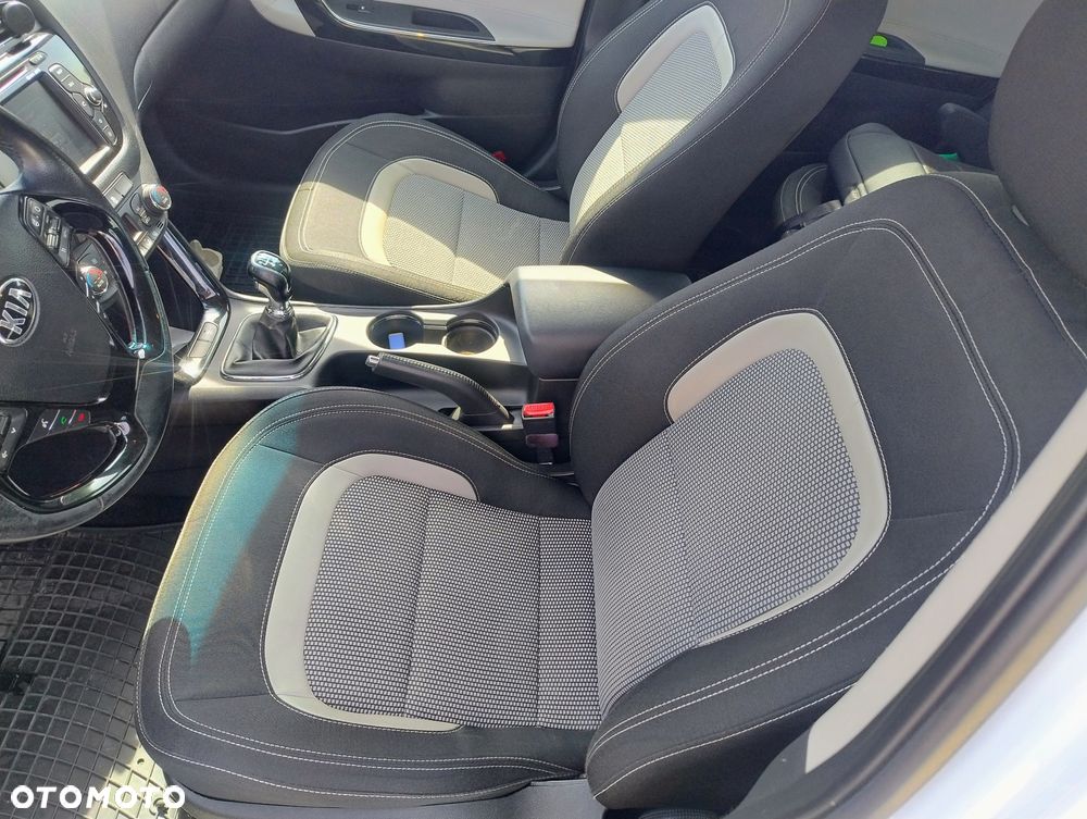 Kia Ceed 1.6 CRDi Business Line - 6