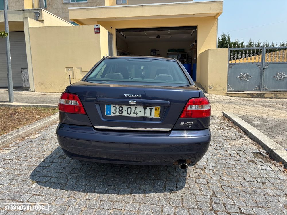 Volvo S40 1.6 - 4