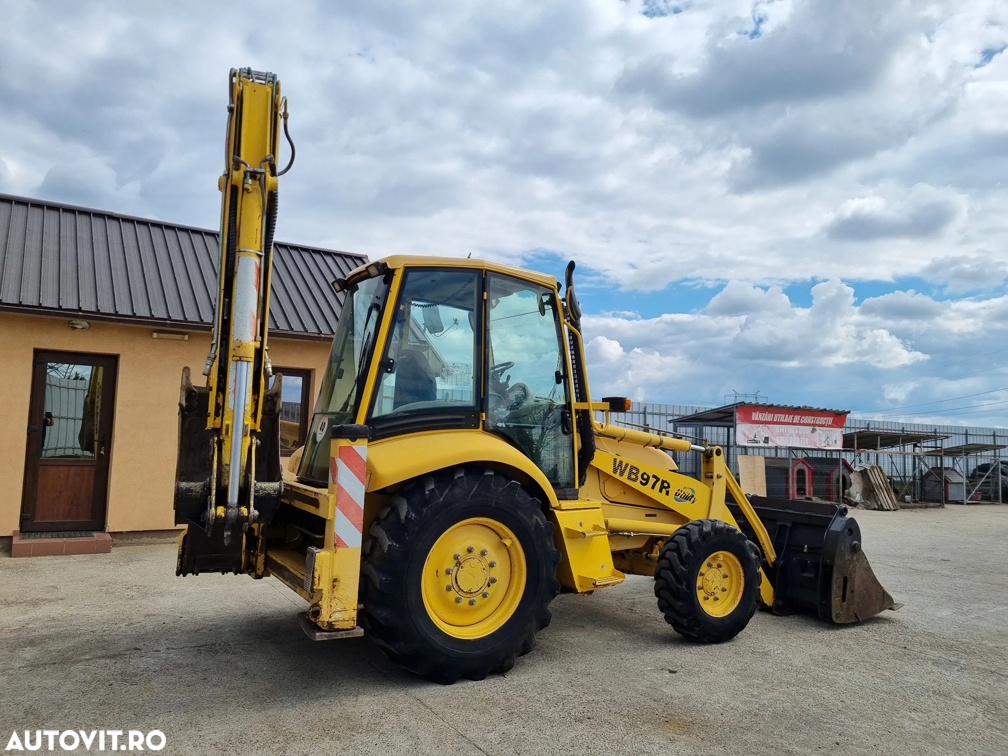 Komatsu WB97 R-2 - 4