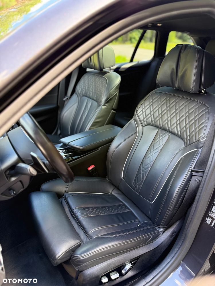 BMW Seria 5 530d mHEV M Sport sport - 12
