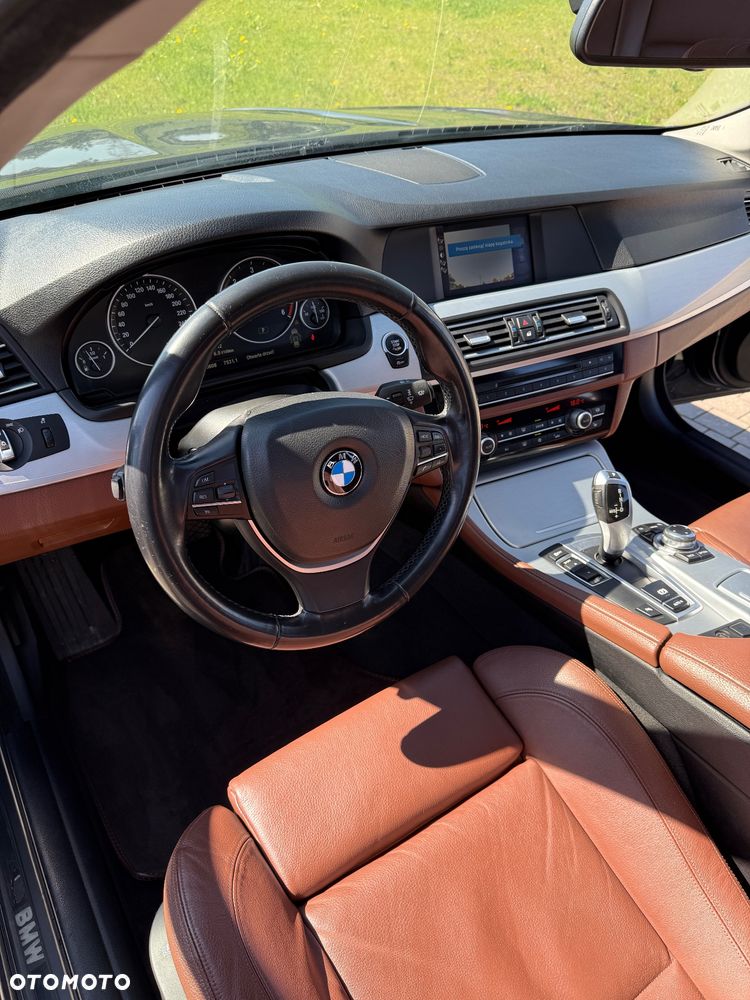 BMW Seria 5 520d xDrive - 7