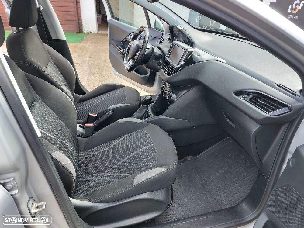Peugeot 208 1.4 HDi Active - 11