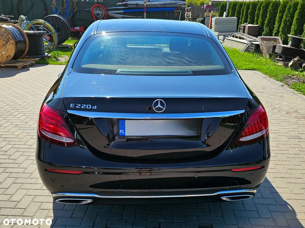 Mercedes-Benz Klasa E 220 d Business Edition 9G-TRONIC - 6