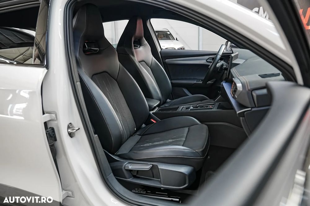 Cupra Formentor 1.4 e-HYBRID DSG Priority - 22