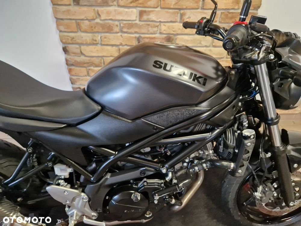 Suzuki SV - 27