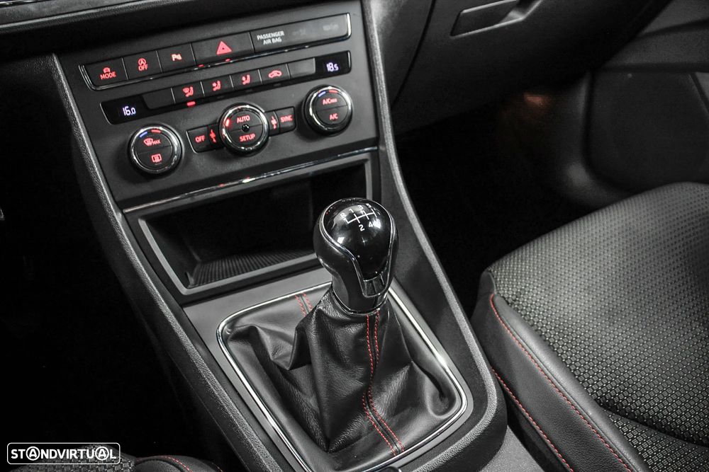 SEAT Leon ST 2.0 TDI FR S/S - 36