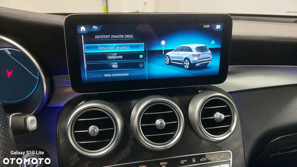 Mercedes-Benz GLC 300 de 4Matic 9G-TRONIC AMG Line Plus - 26