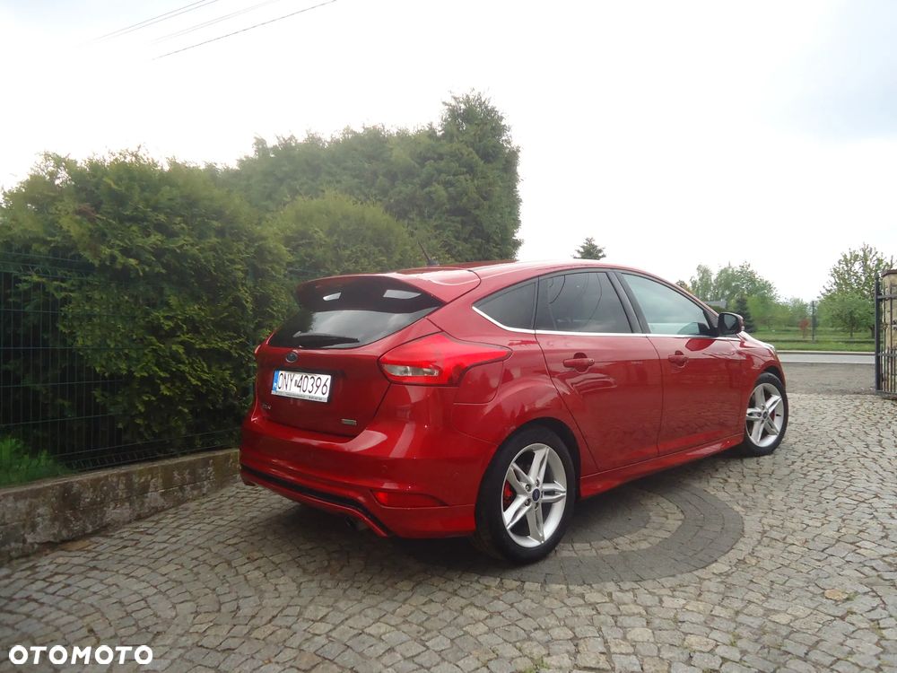 Ford Focus 1.5 EcoBoost Titanium ASS - 5