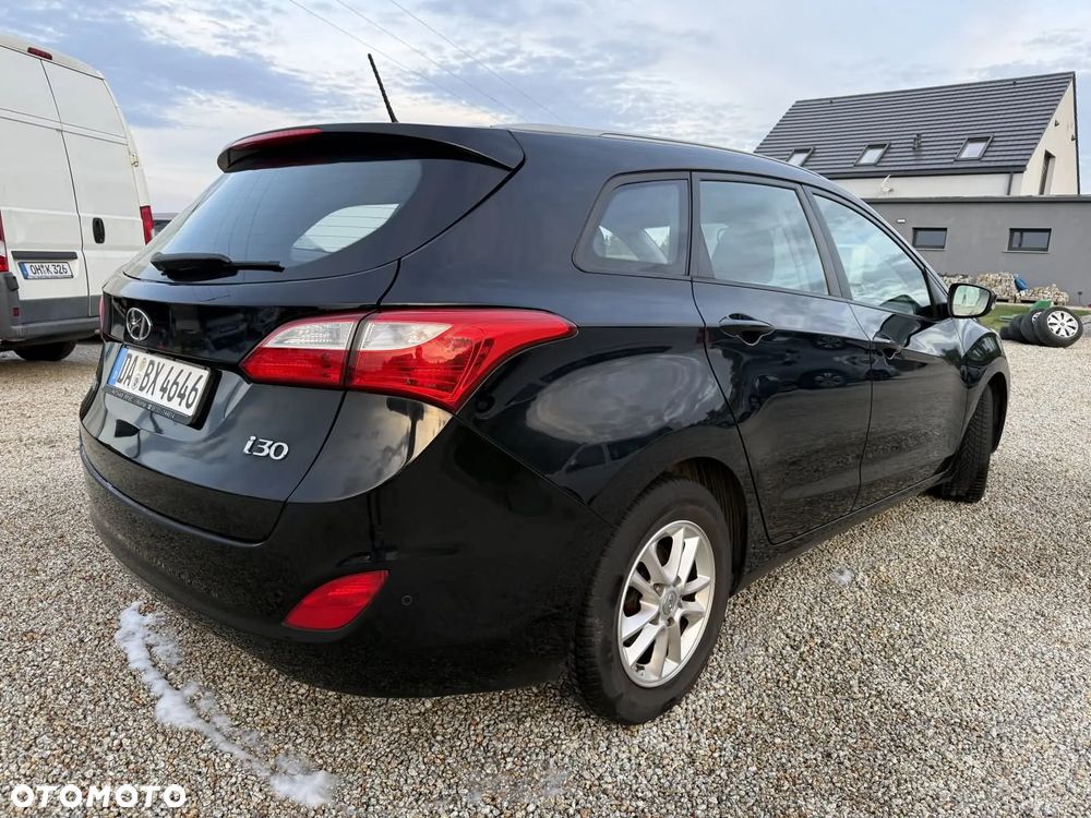 Hyundai i30 Kombi 1.6 GDi DCT Style - 5