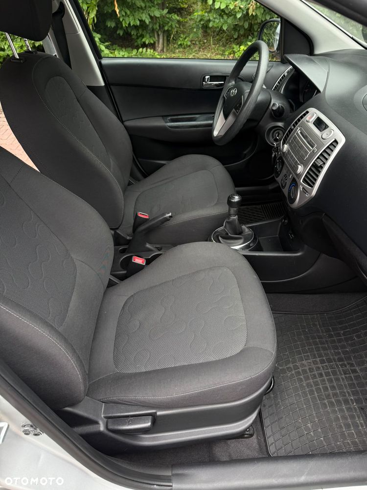 Hyundai i20 1.2 Classic EU5 - 12