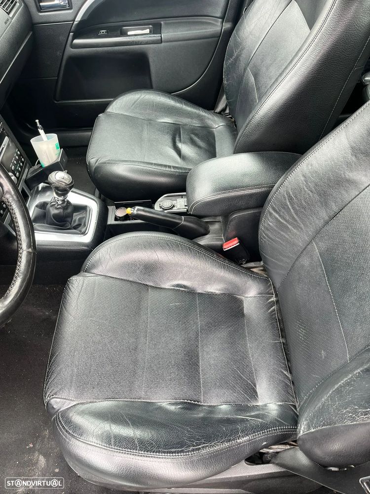 Ford Mondeo SW 2.0 TDCi Ghia Exec. - 4