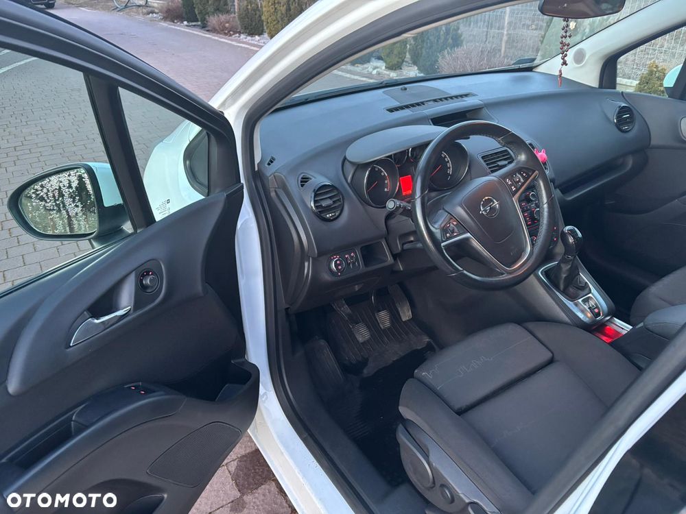 Opel Meriva - 18