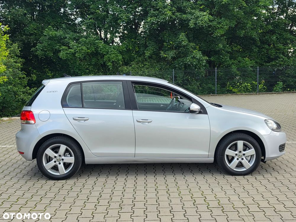 Volkswagen Golf - 34
