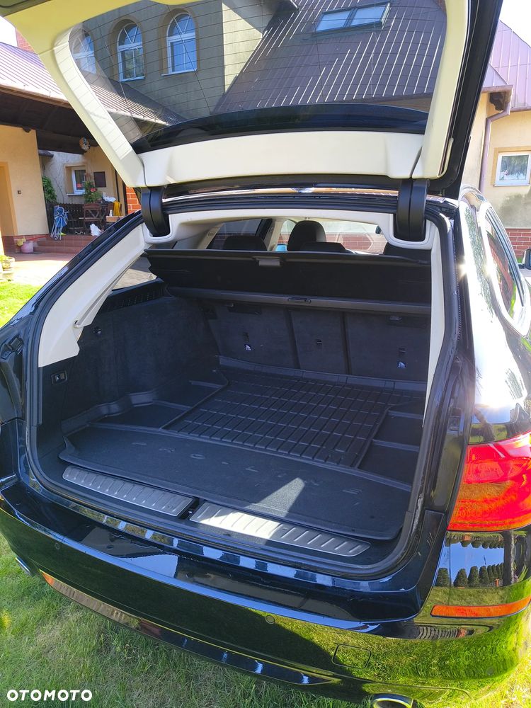 BMW Seria 5 520d xDrive - 8
