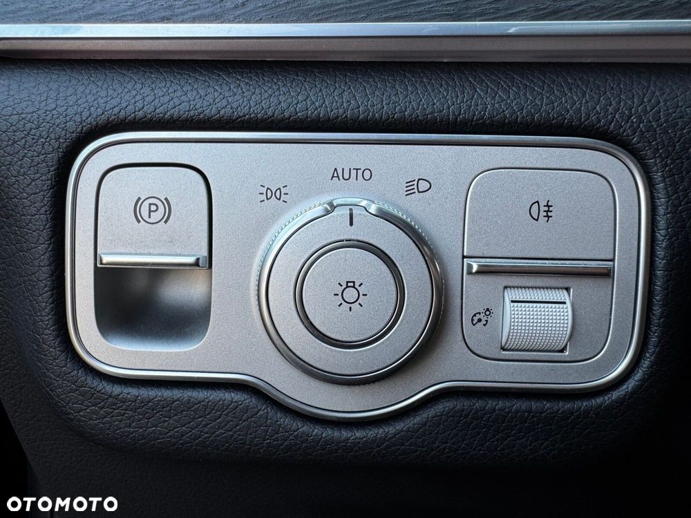 Mercedes-Benz GLS - 30