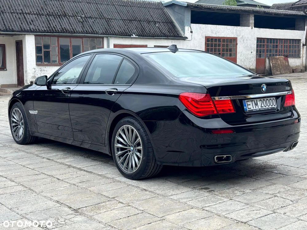 BMW Seria 7 750i L xDrive - 4