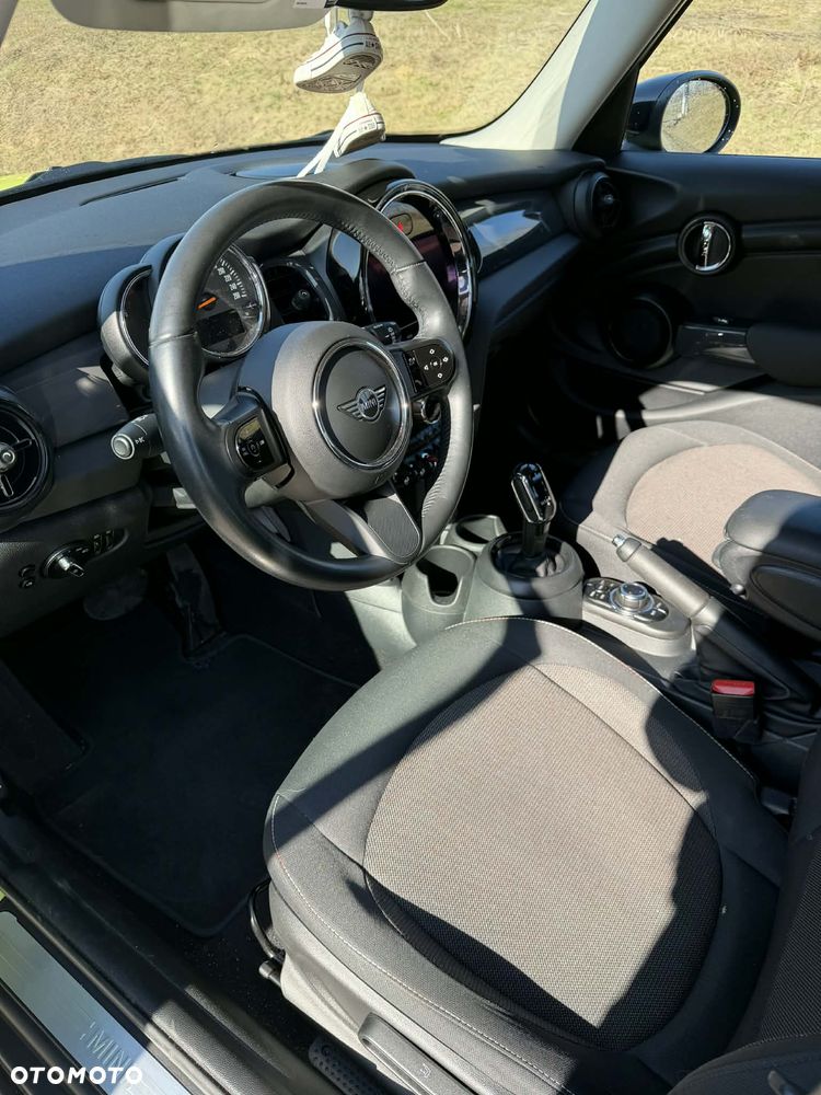 MINI Cooper Standard - 8