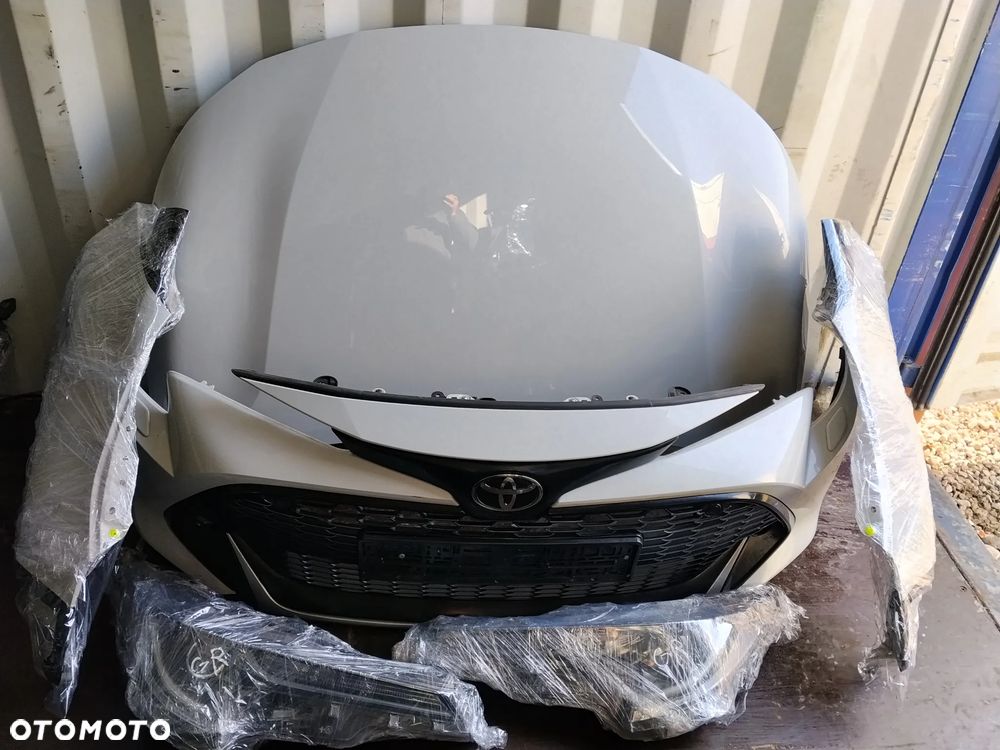Kompletny przód Toyota Corolla e21 kombi GR kolor 1K6 - 1