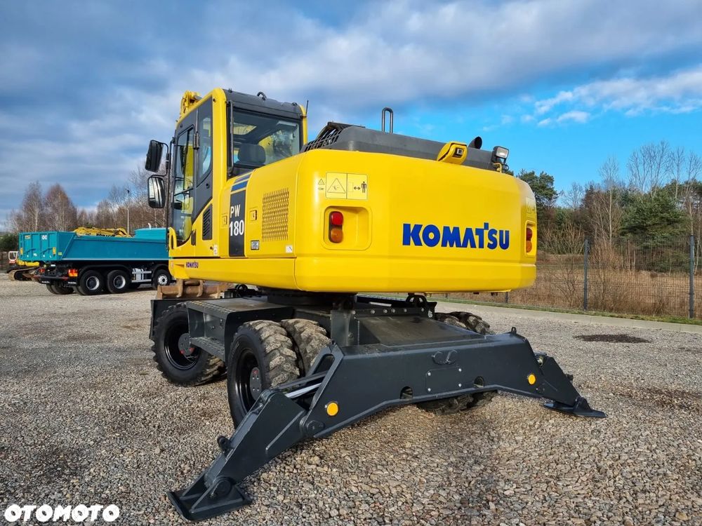 Komatsu PW180 Koparka 19t Kołowa‼️Super Stan Zadbana Stan bardzo dobry. Centralne smarowanie, Klima 2x Osprzęt - 24