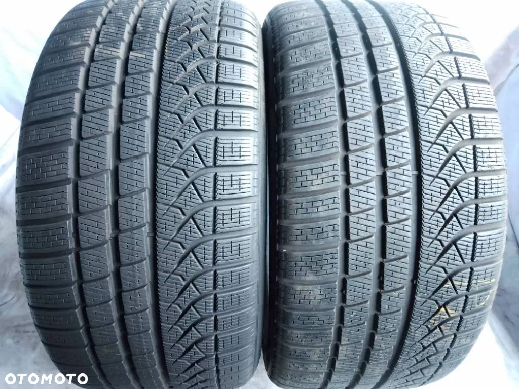 Pirelli P Zero Winter 285/40 R20 108V 2024 - 1