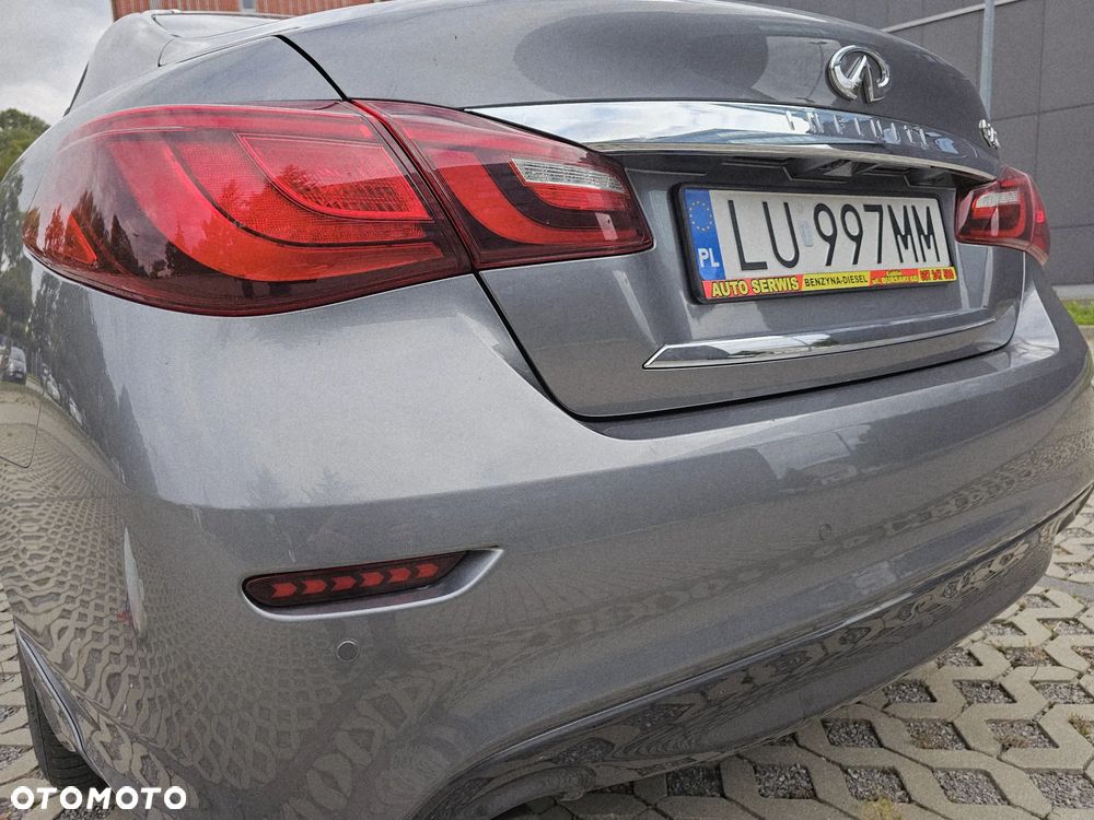 Infiniti Q70 - 29