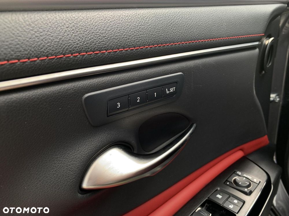 Lexus ES 300h F Sport Edition - 21