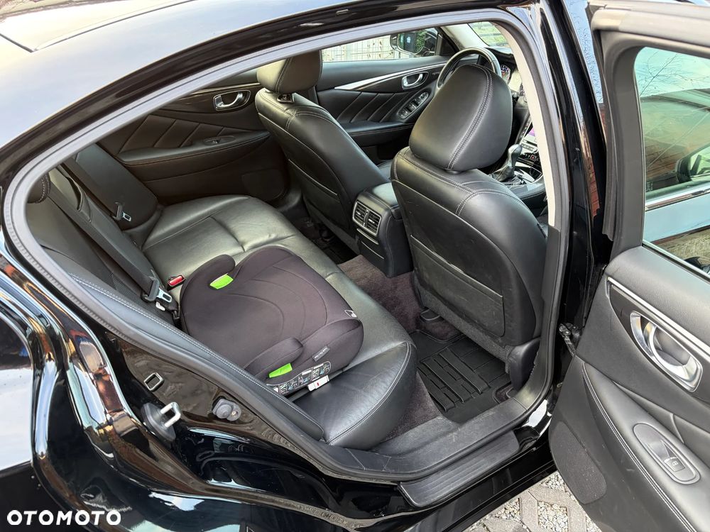 Infiniti Q50 2.0t Premium Sound Studio by Bose - 21