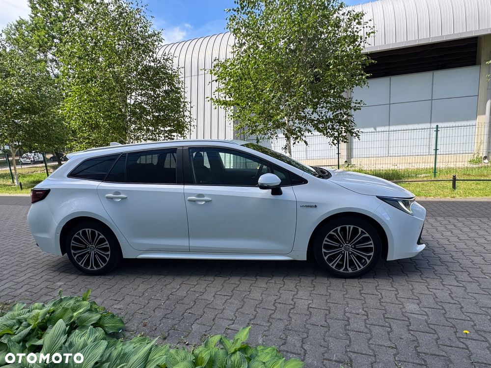 Toyota Corolla 2.0 Black&White - 16