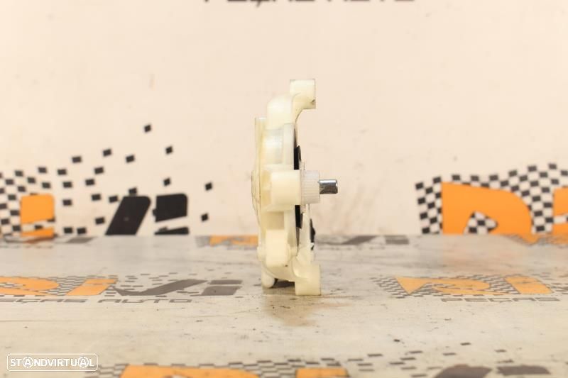 Motor Do Elevador De Vidro Frente Direito Bmw 3 (G20)  8495866 / C8069 - 3