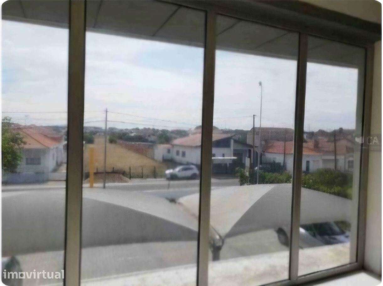Loja comercial arrendada ao mini preço gafanha da Encarnação - Grande imagem: 4/4