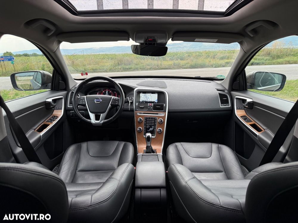 Volvo XC 60 D4 Momentum - 8