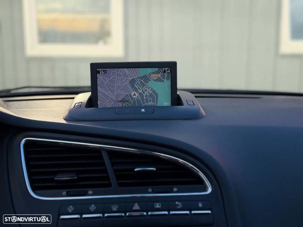 Peugeot 5008 — fotografia 13