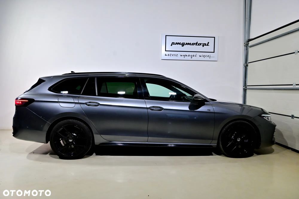 Volkswagen Passat Variant 2.0 TDI SCR 4Mot R-Line DSG - 13