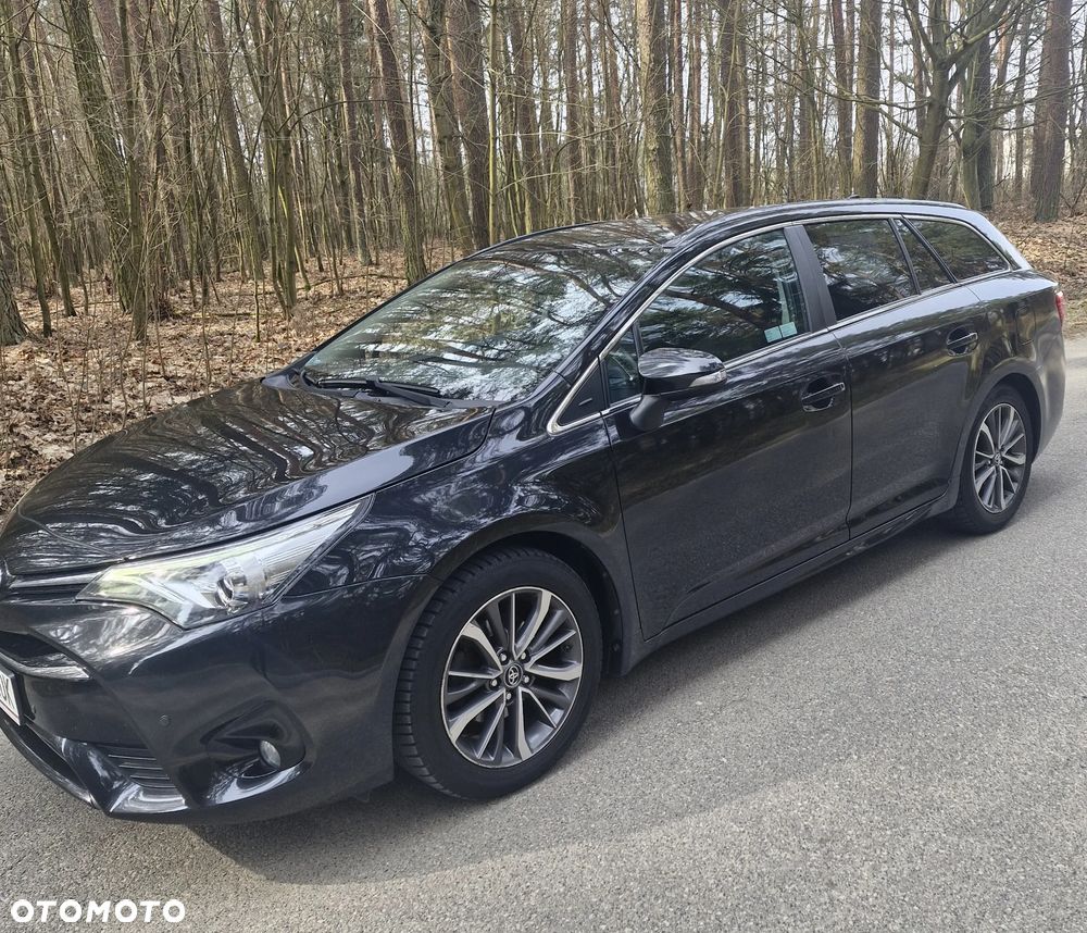 Toyota Avensis 2.0 Premium MS - 1