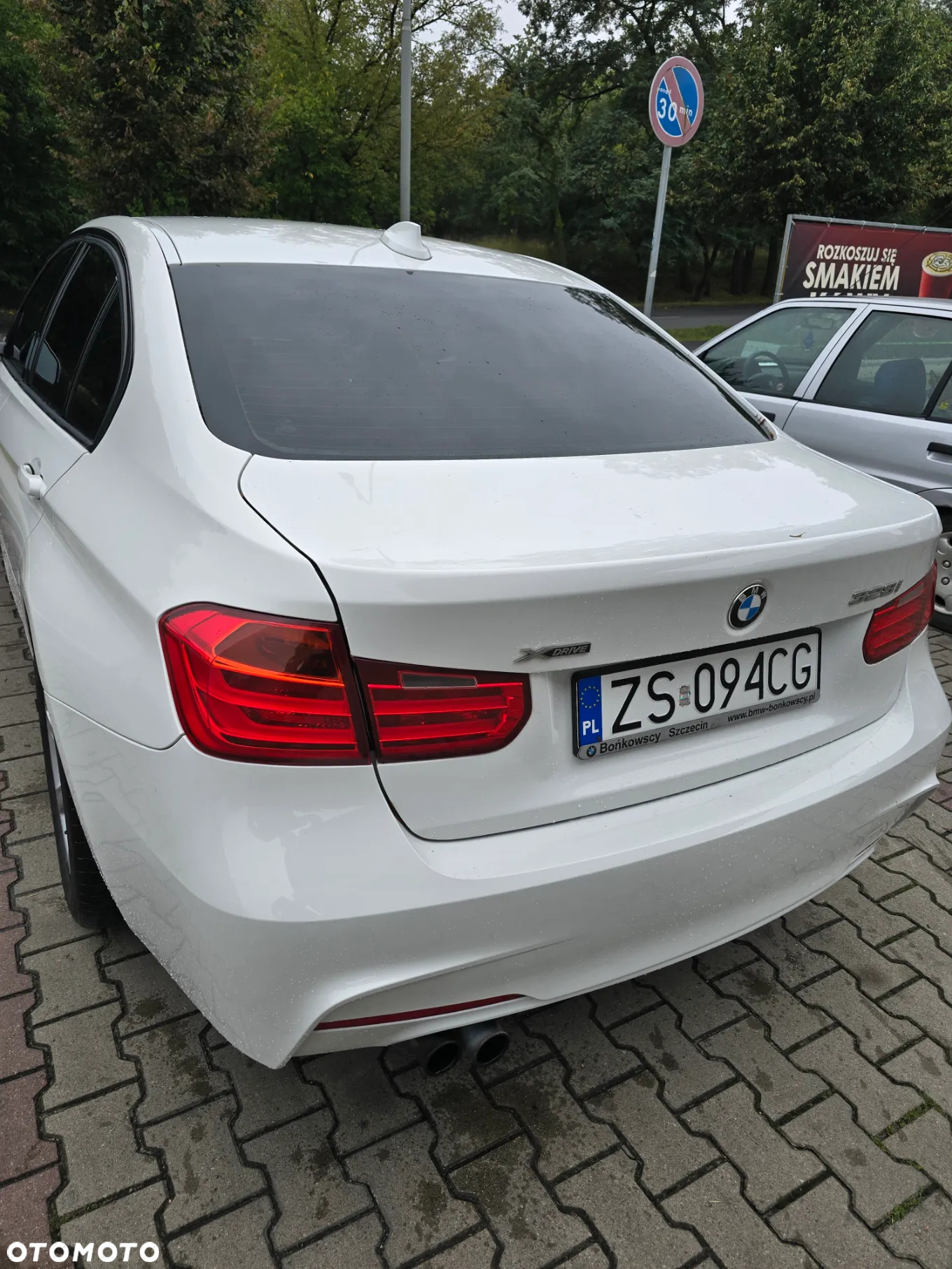 BMW Seria 3 328i xDrive - 11