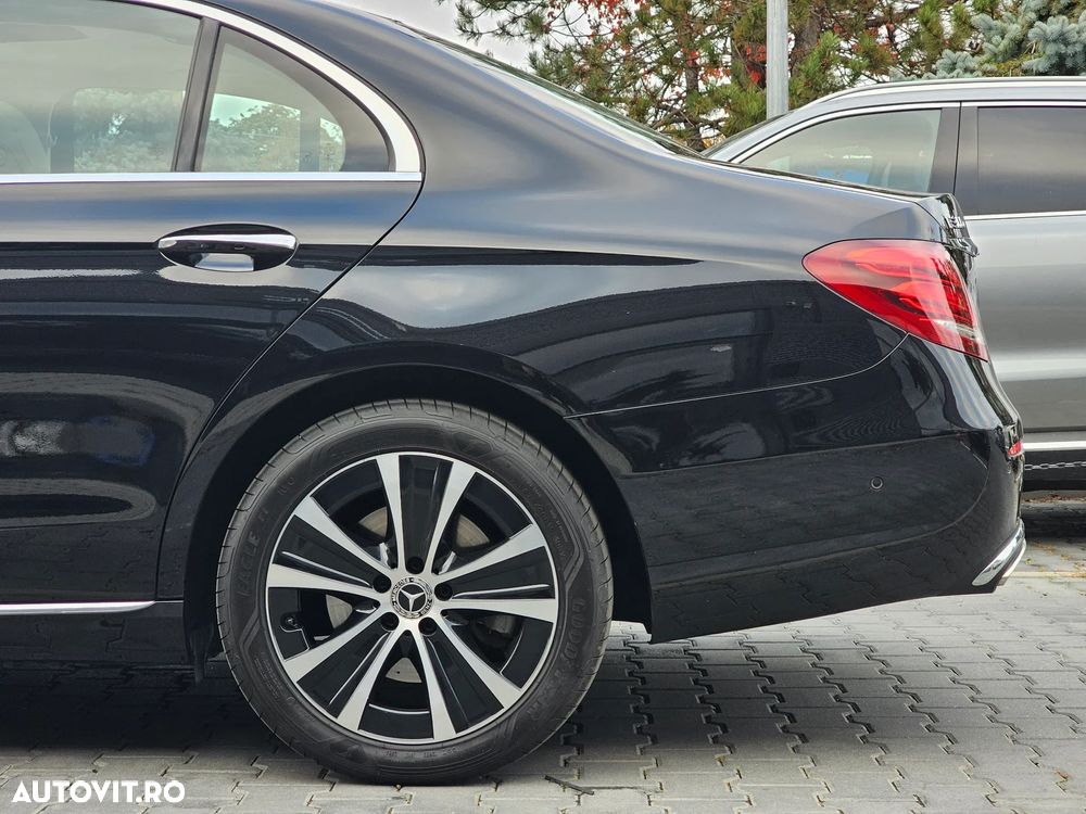 Mercedes-Benz E 300 9G-TRONIC Avantgarde - 33