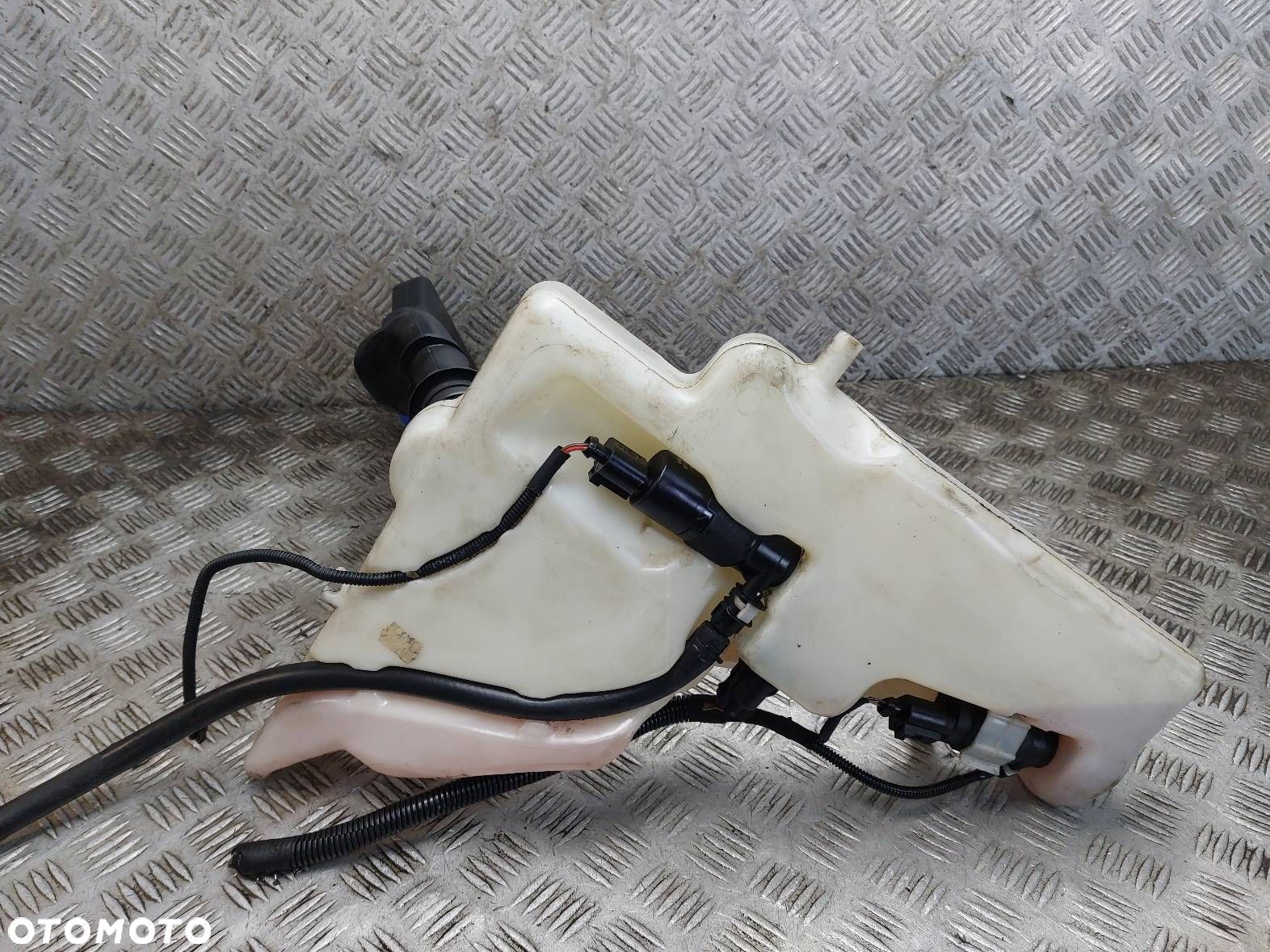 ZBIORNICZEK PŁYNU SPRYSKIWACZY POMPKA AUDI A5 8T 8T0955453C 8T1955463B - 1
