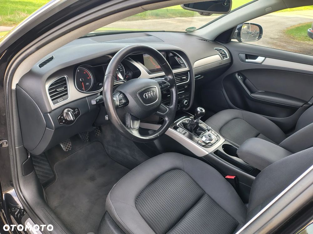 Audi A4 Avant 2.0 TDI DPF Ambiente - 16